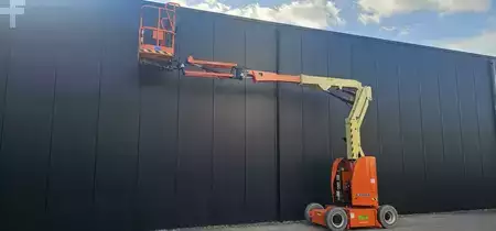 Articulating boom 2014  JLG E300AJP (9)