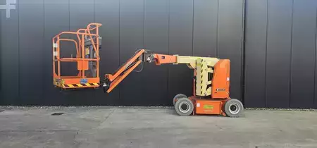 Articulating boom 2014  JLG E300AJP (1)