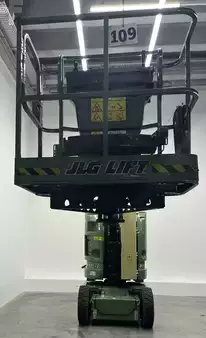 Piattaforme aeree articolate 2013  JLG E300AJP (3)