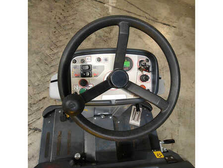 Barredora conductor incorporado 2023  Meijer VR1300HD (5)