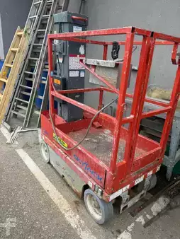 Teleszkópemelvény 2010  Skyjack SJ 12 (1)