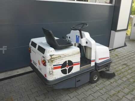 Veegmachine 2008  Dulevo 1100 EH (2)