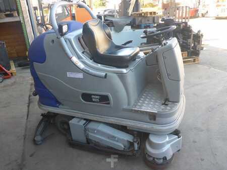 Autolaveuse aspirante  Dulevo RO 25-100 (1)