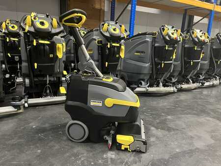 Nedves súroló automata 2022 Kärcher BR 35/12 DEMO! (2)