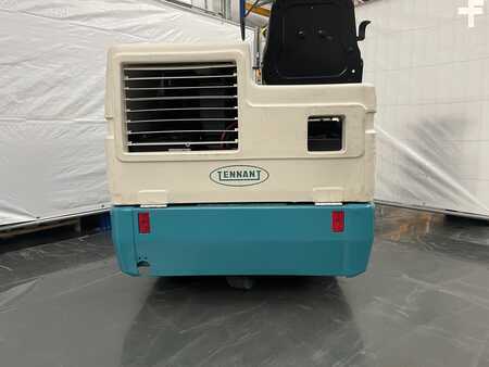 Seprő-szívó berendezés / gép 2012 Tennant 6400 E (4)