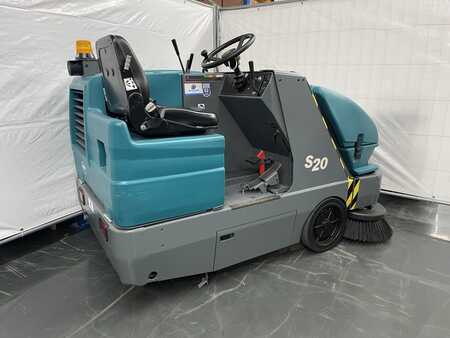 Ride On Vacuum Sweeper  Tennant S20 E/D/LPG (13)