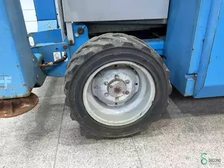 Ostatní 2007  Genie GS-3268 (14)