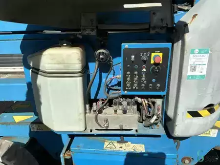 Ostatní 2008  Genie Z-40/23N (16)