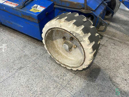 Autres 2005  UpRight AB38 (11)