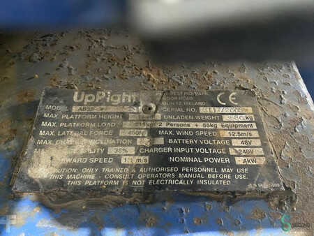 Autres 2005  UpRight AB38 (7)