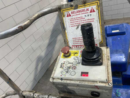 Autres 2005  UpRight AB38 (8)