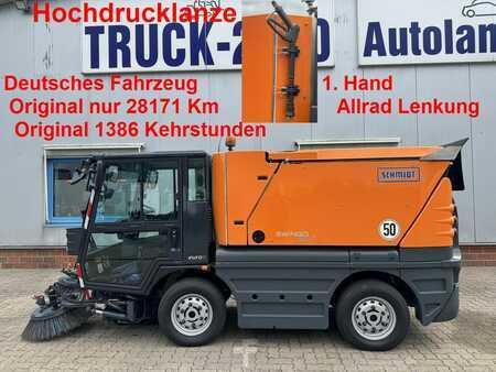 Ride On Vacuum Sweeper 2019  Schmidt Swingo 200+ Compact inkl. Hochdruckreiniger (1)