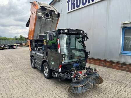 Ride On Vacuum Sweeper 2019  Schmidt Swingo 200+ Compact inkl. Hochdruckreiniger (12)