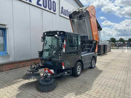 Ride On vakuový zametač 2019  Schmidt Swingo 200+ Compact inkl. Hochdruckreiniger (3)