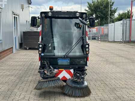 Ride On Vacuum Sweeper 2019  Schmidt Swingo 200+ Compact inkl. Hochdruckreiniger (9)