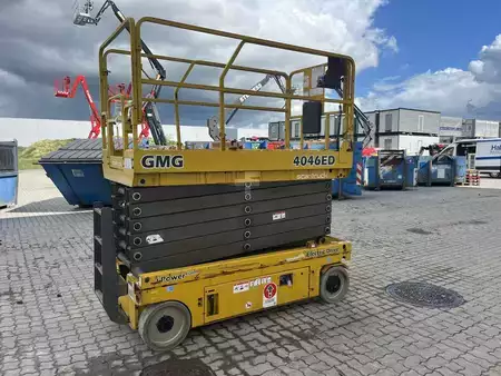 Piattaforme aeree a pantografo 2018  GMG 4046-ED (5)