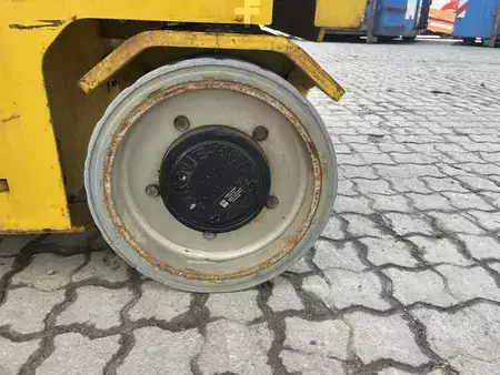 Piattaforme aeree a pantografo 2018  GMG 4046-ED (6)