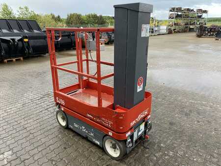 Speciale hoogwerker 2014  Skyjack SJ16 (5)