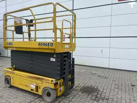 Piattaforme aeree a pantografo 2019  GMG 4046-ED (2)