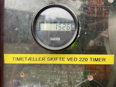 Pracovní plošina s nůžkovým zdvihem 2016  PB S225-12ES (12)