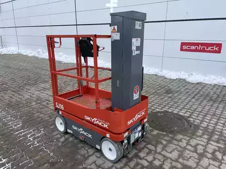 Speciális készülékek 2022  Skyjack SJ16 (2)