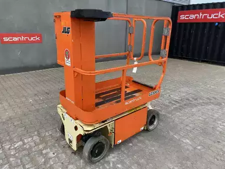 Special devices 2016  JLG 1230ES (1)