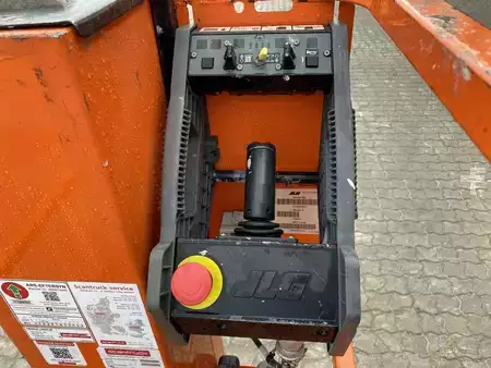 Special devices 2016  JLG 1230ES (3)