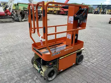 Special devices 2016  JLG 1230ES (4)