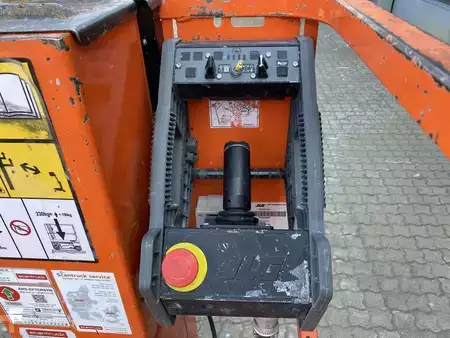 Erikoislaiteet 2016  JLG 1230ES (3)
