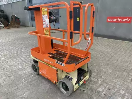 Special devices 2017  JLG 1230ES (2)