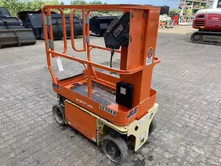 Special devices 2017  JLG 1230ES (5)