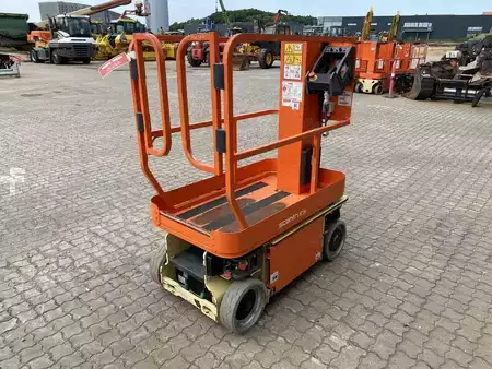 Erikoislaiteet 2016  JLG 1230ES (4)