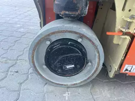 Dispositivos especiales 2016  JLG 1230ES (7)
