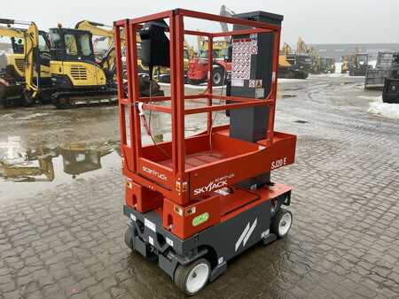 Speciální stroje 2023  Skyjack SJ20E (4)