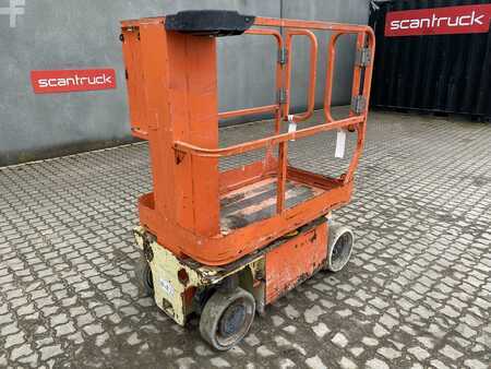 Speciale hoogwerker 2008 JLG 1230ES (1)