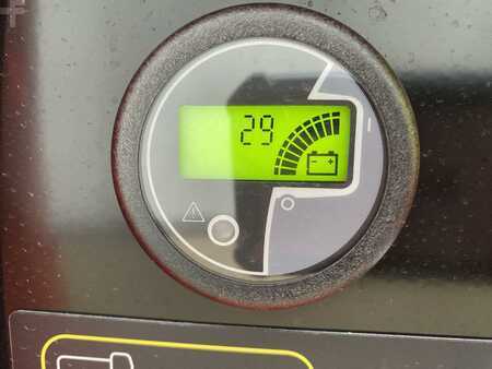 Speciální stroje 2024  Manitou 100VJR (11)