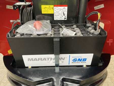 Speciální stroje 2024  Manitou 100VJR (8)