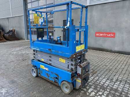 Scherenarbeitsbühne 2015  Genie GS1932 (2)