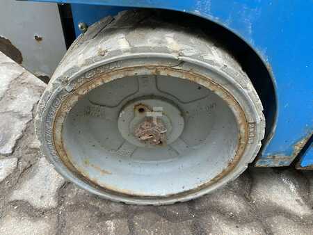 Scherenarbeitsbühne 2015  Genie GS1932 (7)