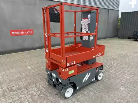 Speciale hoogwerker 2025  Skyjack SJ12 E (1)