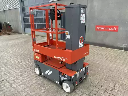 Speciale hoogwerker 2025  Skyjack SJ12 E (2)