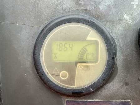 Kloubová pracovní plošina 2015  JLG 800AJ (11)