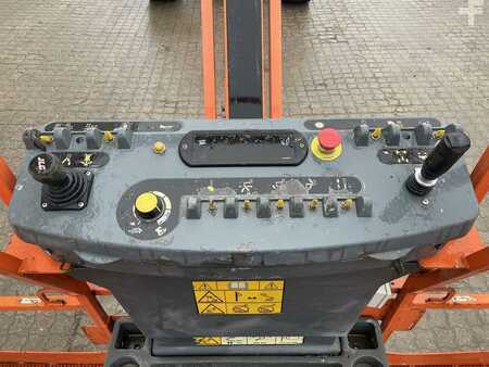 Kloubová pracovní plošina 2015  JLG 800AJ (3)