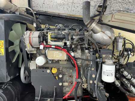 Kloubová pracovní plošina 2015  JLG 800AJ (8)