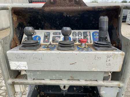 Kloubová pracovní plošina 2015  Manitou 200ATJ RC (3)