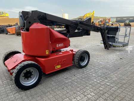 Kloubová pracovní plošina 2006  JLG E450AJ (4)