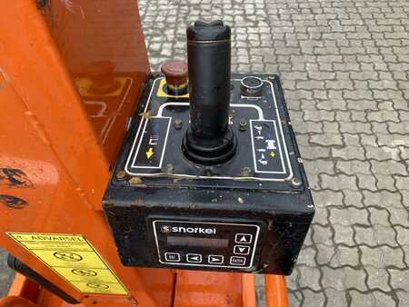 Erikoislaiteet 2016  Snorkel TM12 (3)