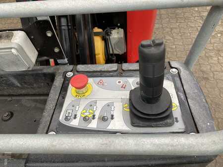 Speciální stroje 2019  Manitou 100VJR (3)