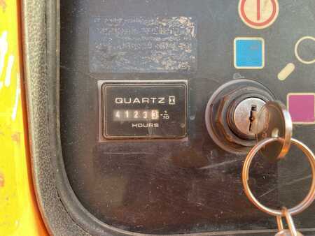 Kloubová pracovní plošina 2013  JLG 860SJ (11)