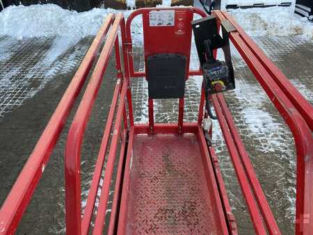 Ollós munka emelvény 2020  Mantall XE80N (3)